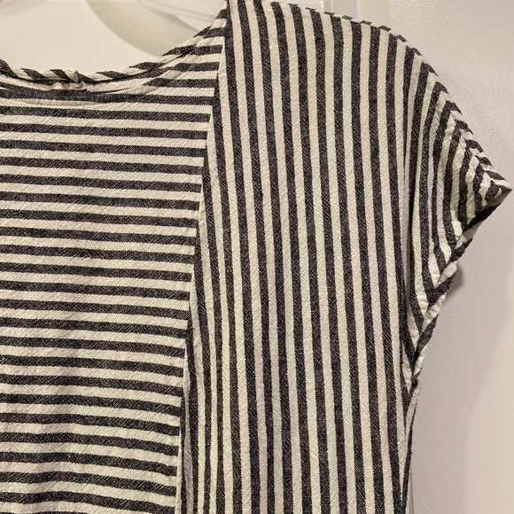 Madewell - Stripe-Play Button-Back Tee Dress - Picture 5 of 9